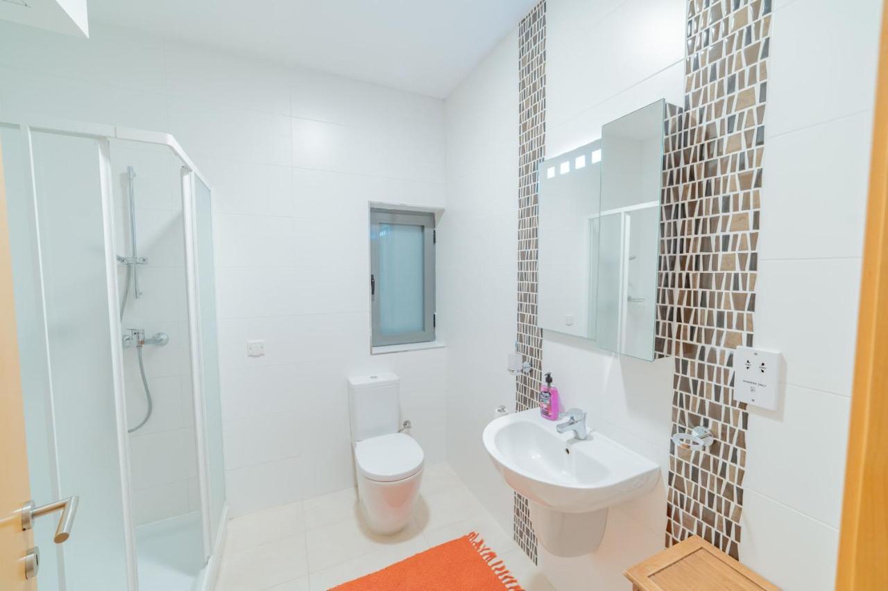 Apartment Luxury Seaview & Pool-hosted By Sweetstay