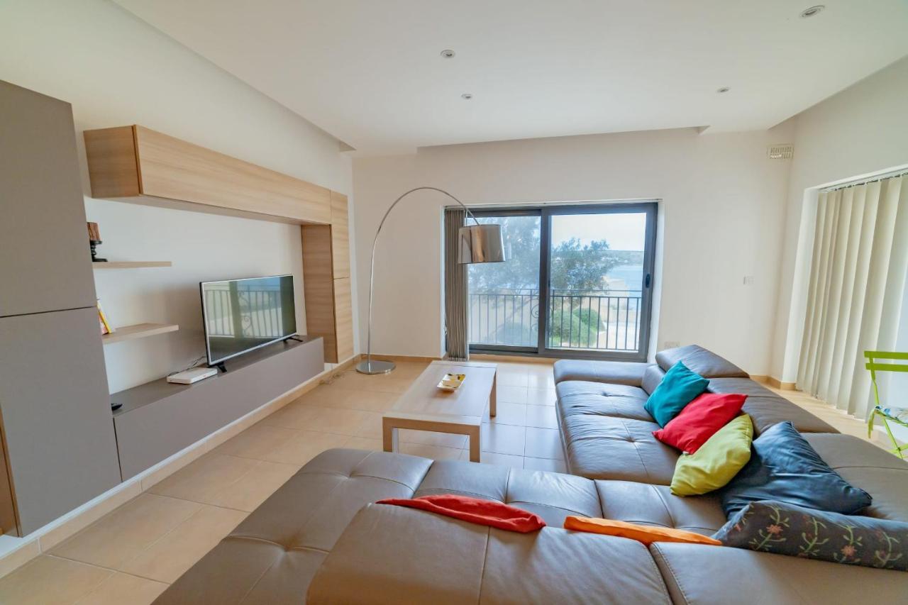 Luxury Seaview & Pool-hosted By Sweetstay Appartement